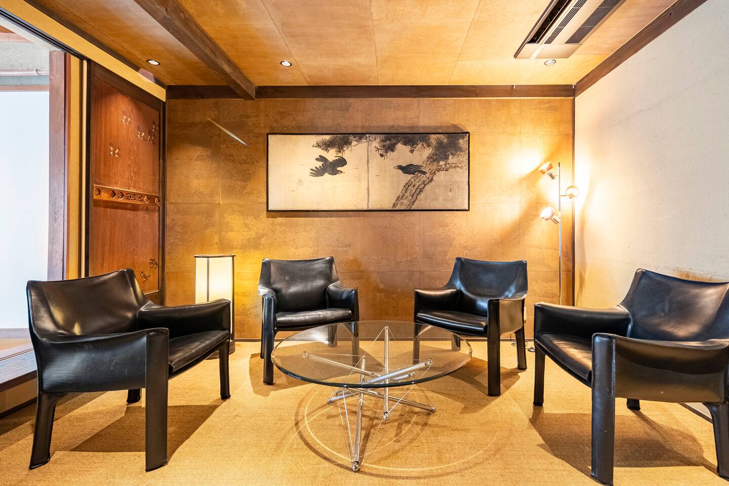 6a457df4-03ca-48db-97bc-6b5d1671d939