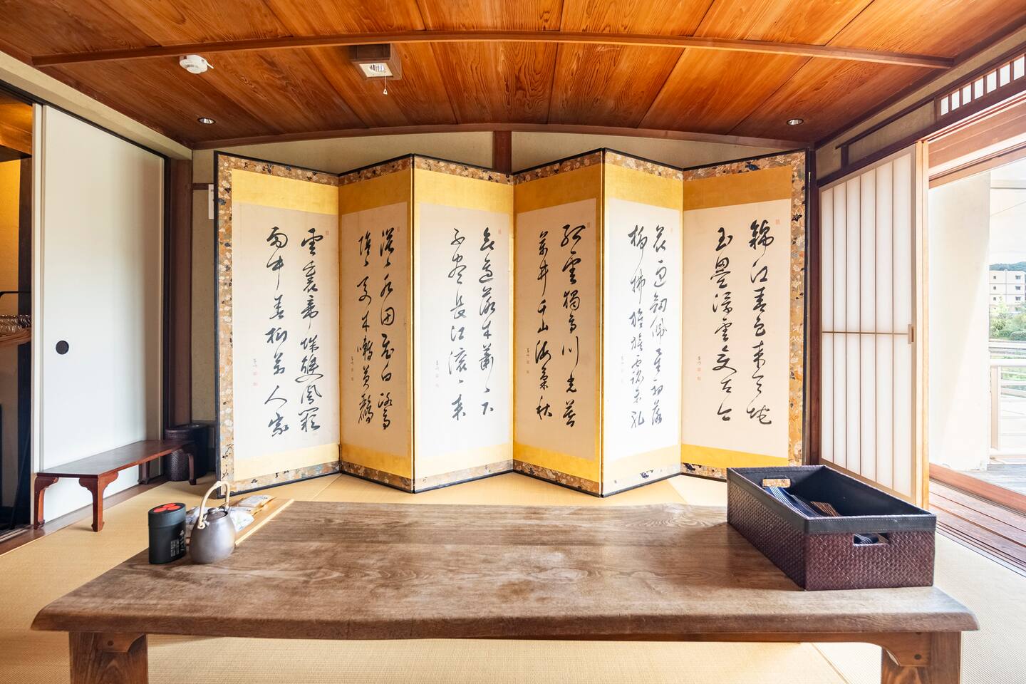 a3d31870-c33b-4d31-bac2-00685e9a4bd1