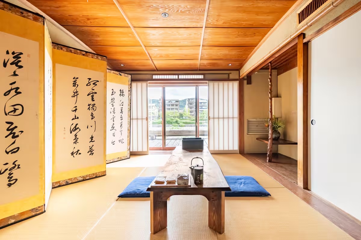 e76e7734-8ca5-434a-839f-395d15971ecf